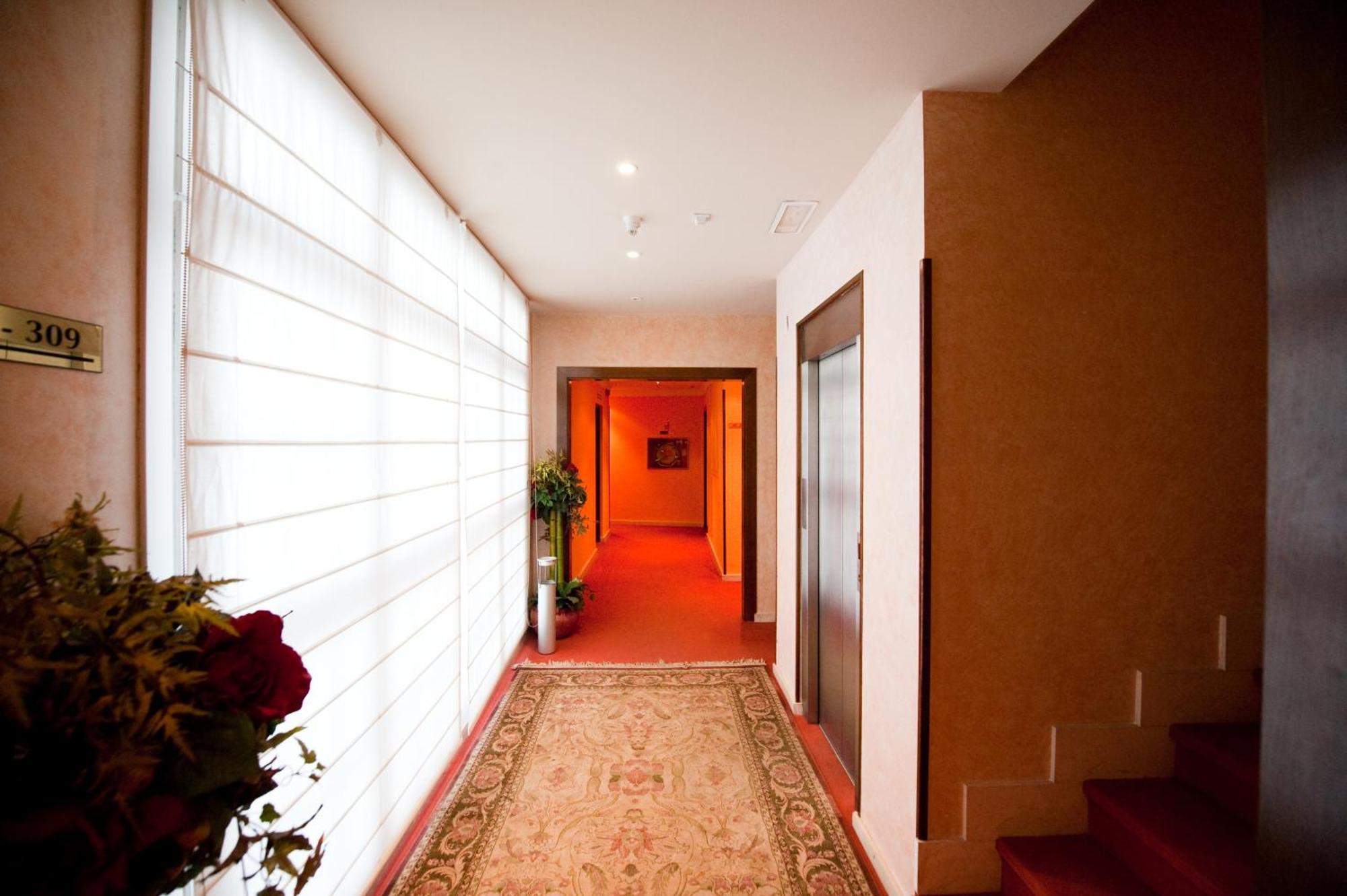 Hotel Cordon Бургос Экстерьер фото